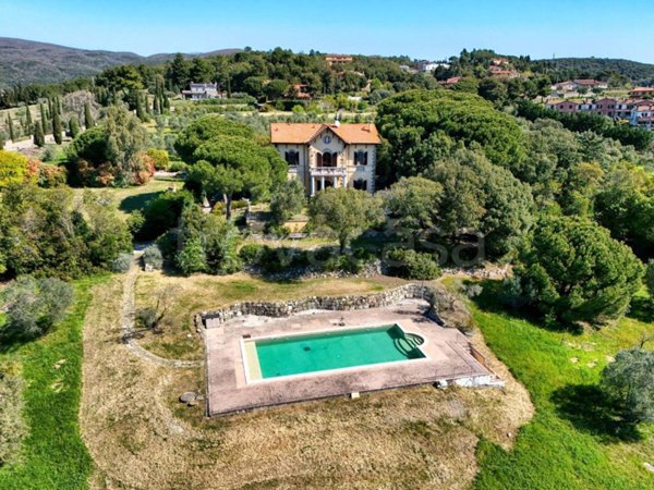 casa indipendente in vendita a Riparbella