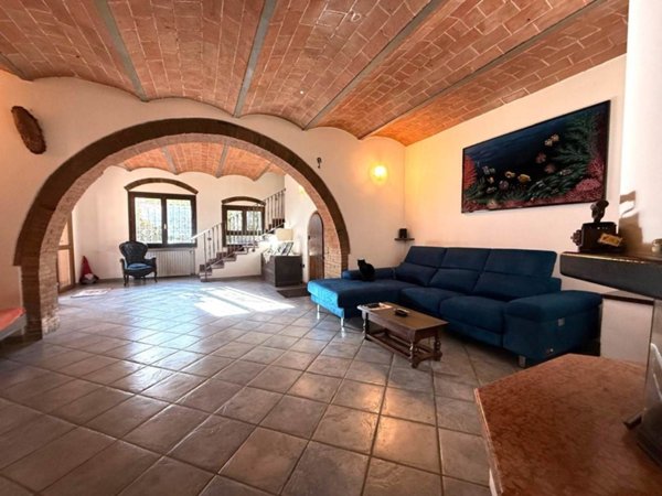 casa indipendente in vendita a Riparbella