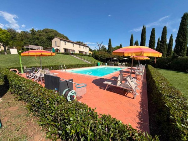 casa indipendente in vendita a Riparbella