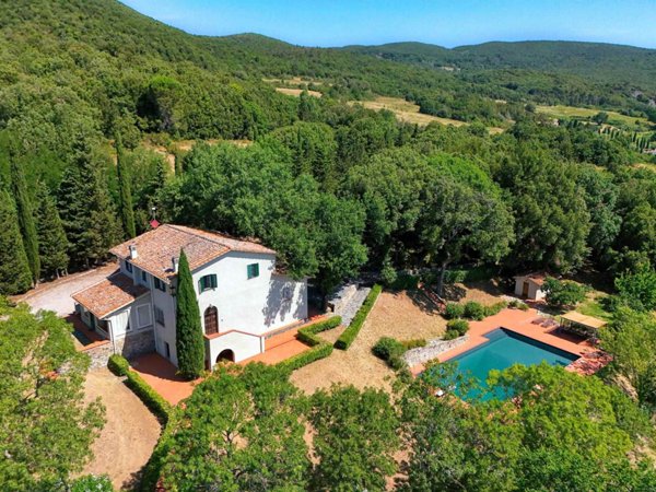 casa indipendente in vendita a Riparbella