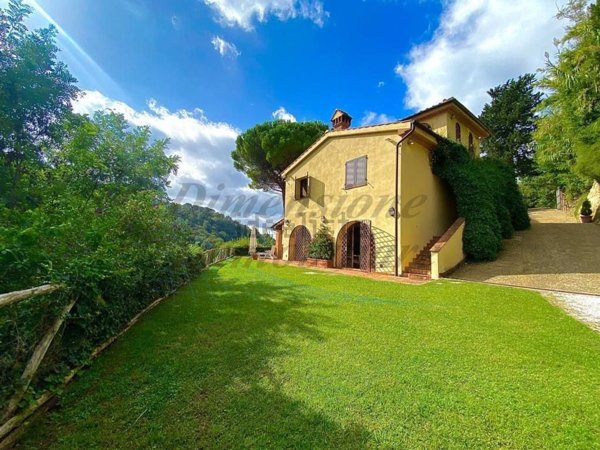 casa indipendente in vendita a Riparbella