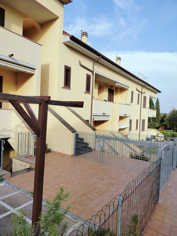 casa indipendente in vendita a Riparbella