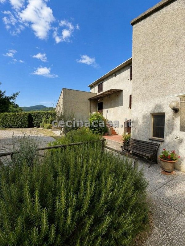 casa indipendente in vendita a Riparbella