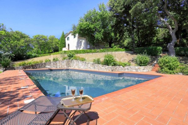 casa indipendente in vendita a Riparbella