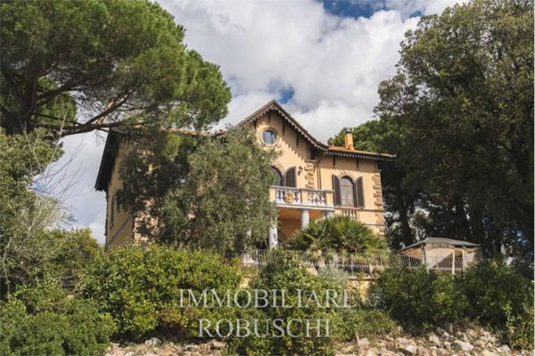 casa indipendente in vendita a Riparbella