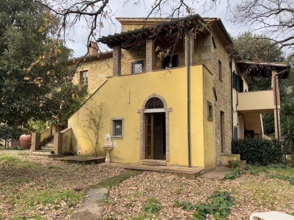 casa indipendente in vendita a Riparbella