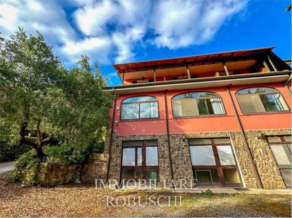 casa indipendente in vendita a Riparbella
