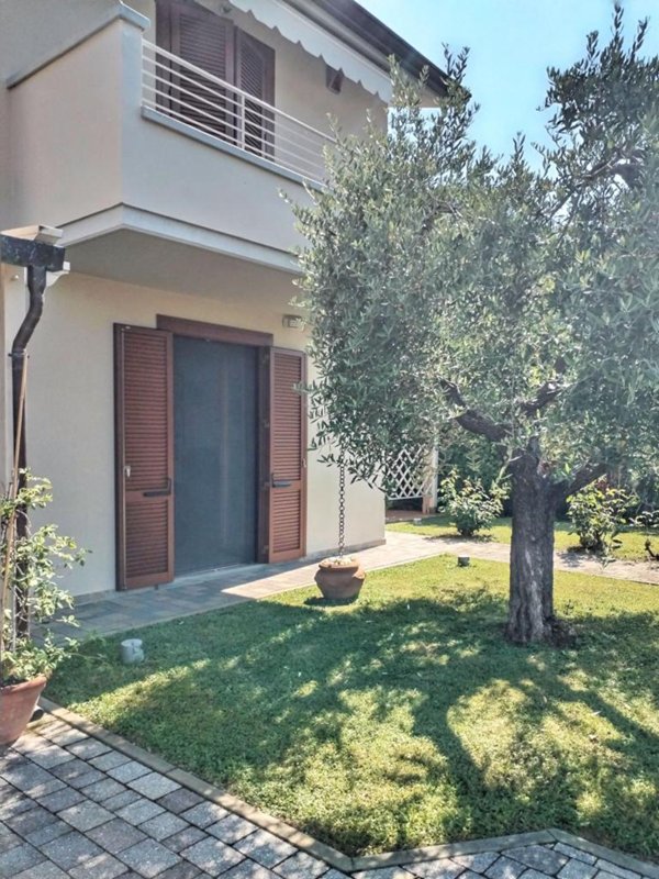 casa indipendente in vendita a San Giuliano Terme in zona Colignola