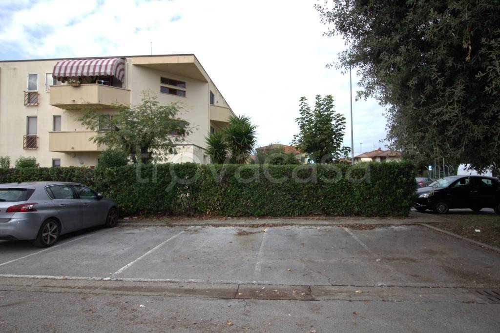 appartamento in vendita a San Giuliano Terme in zona Pontasserchio