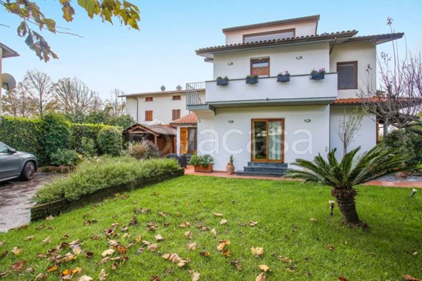 casa indipendente in vendita a San Giuliano Terme