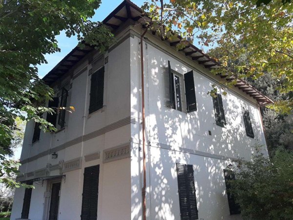 casa indipendente in vendita a San Giuliano Terme in zona Molina di Quosa