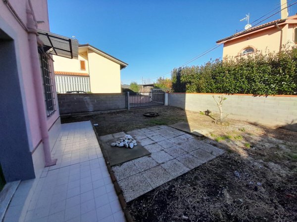 casa indipendente in vendita a San Giuliano Terme in zona Colognole