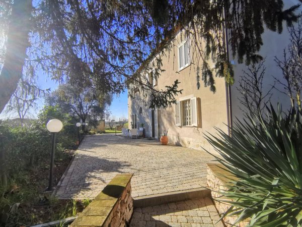 casa indipendente in vendita a San Giuliano Terme in zona Pappiana
