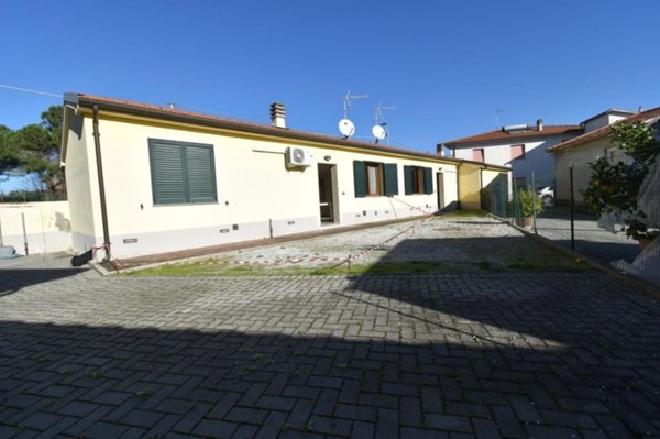 casa indipendente in vendita a San Giuliano Terme in zona Pontasserchio