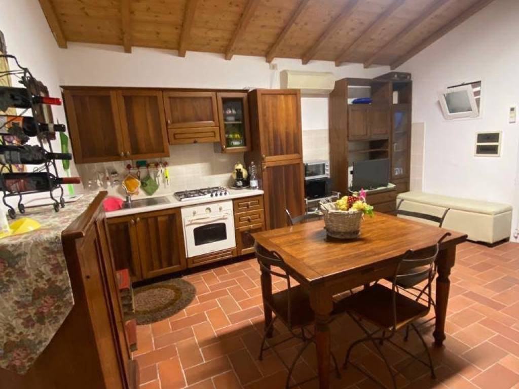 casa indipendente in vendita a San Giuliano Terme