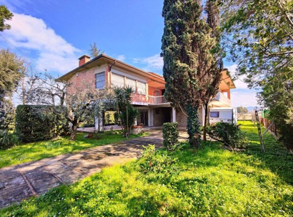casa indipendente in vendita a San Giuliano Terme