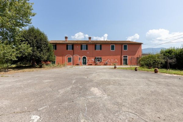 casa indipendente in vendita a San Giuliano Terme in zona Campo