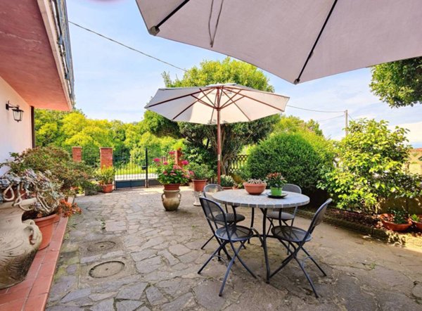 casa indipendente in vendita a San Giuliano Terme in zona Madonna dell'Acqua