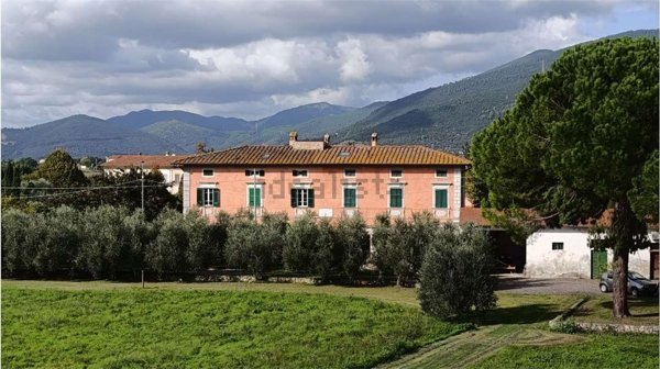 casa indipendente in vendita a San Giuliano Terme