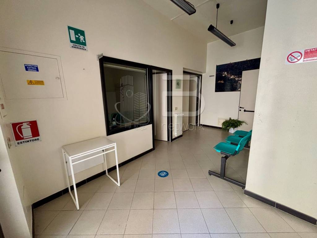 negozio in vendita a San Giuliano Terme in zona Molina di Quosa