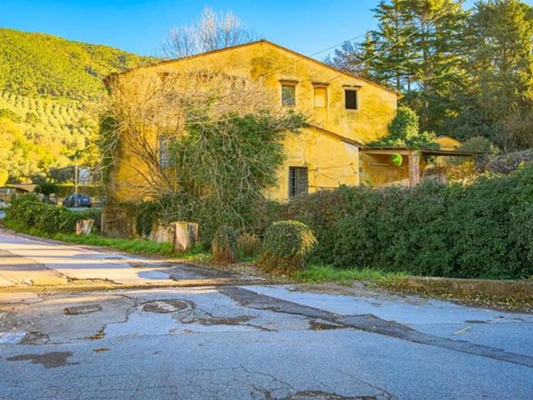 casa indipendente in vendita a San Giuliano Terme in zona Agnano