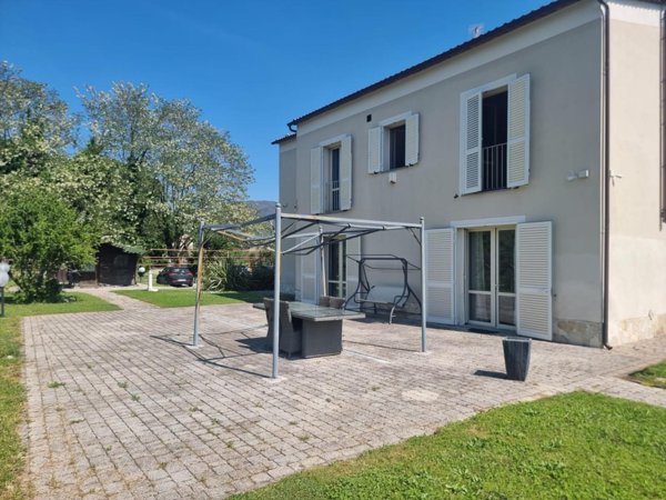 casa indipendente in vendita a San Giuliano Terme in zona Pontasserchio