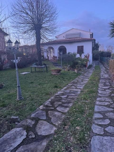 casa indipendente in vendita a San Giuliano Terme in zona Pontasserchio
