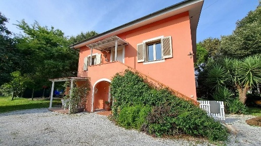 casa indipendente in vendita a San Giuliano Terme