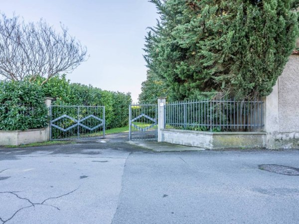 casa indipendente in vendita a San Giuliano Terme in zona Pontasserchio