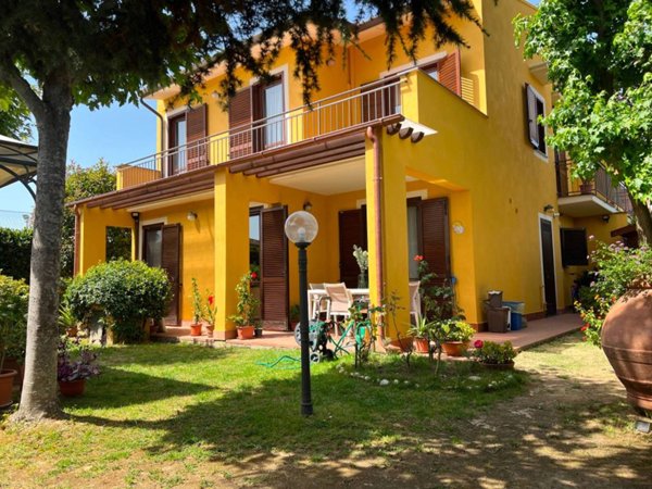 casa indipendente in vendita a San Giuliano Terme in zona Pontasserchio
