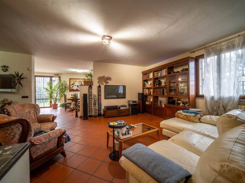 casa indipendente in vendita a San Giuliano Terme in zona Mezzana