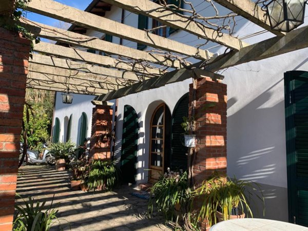 casa indipendente in vendita a San Giuliano Terme