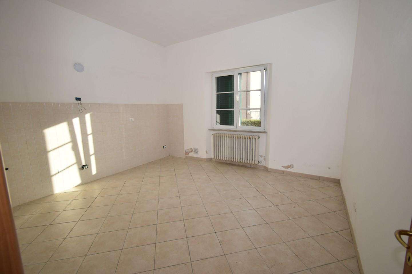 intera palazzina in vendita a San Giuliano Terme in zona Pontasserchio