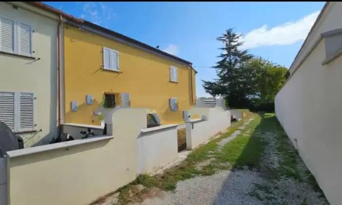 casa indipendente in vendita a San Giuliano Terme in zona Arena-Metato
