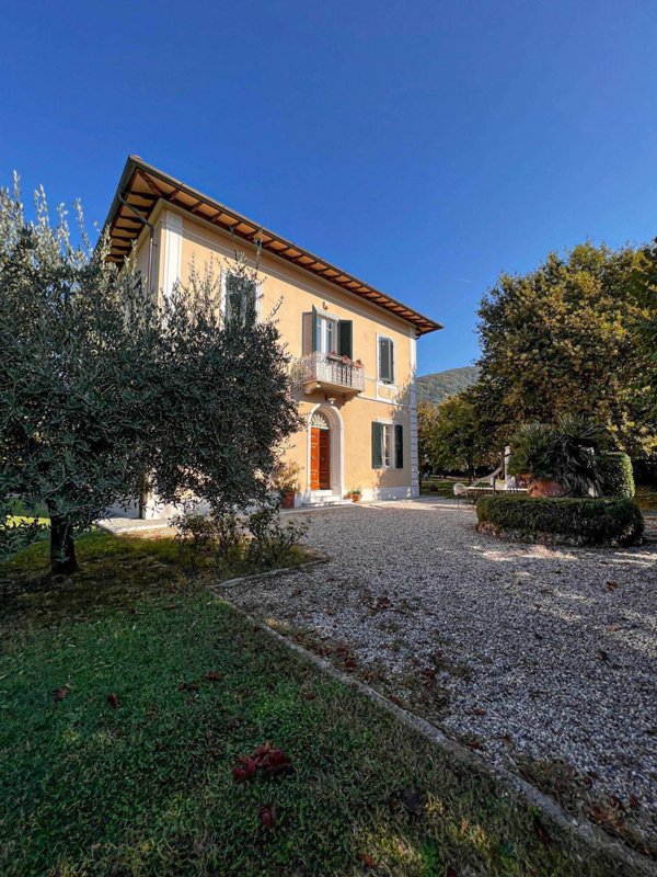 casa indipendente in vendita a San Giuliano Terme