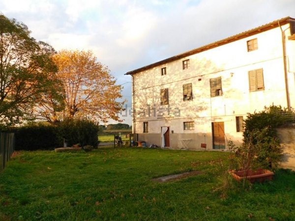 casa indipendente in vendita a San Giuliano Terme