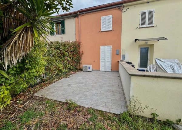 casa indipendente in vendita a San Giuliano Terme