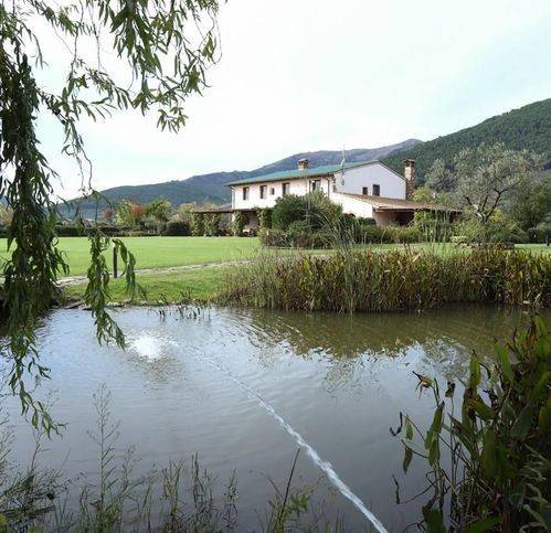 casa indipendente in vendita a San Giuliano Terme