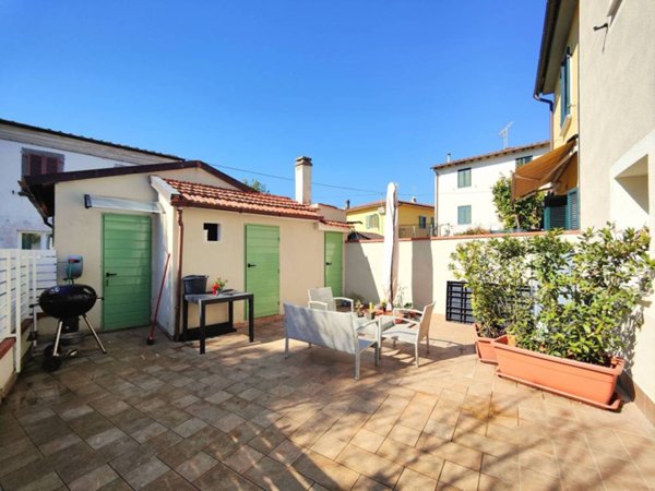 casa indipendente in vendita a San Giuliano Terme in zona Pontasserchio
