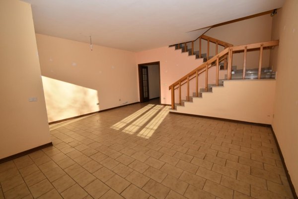 casa indipendente in vendita a San Giuliano Terme in zona Madonna dell'Acqua