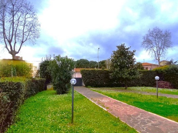 casa indipendente in vendita a San Giuliano Terme in zona Madonna dell'Acqua