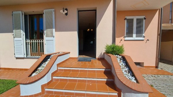 casa indipendente in vendita a San Giuliano Terme