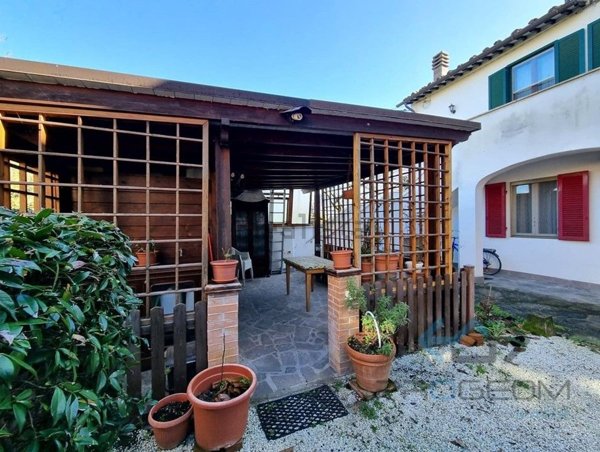 appartamento in vendita a San Giuliano Terme in zona Campo
