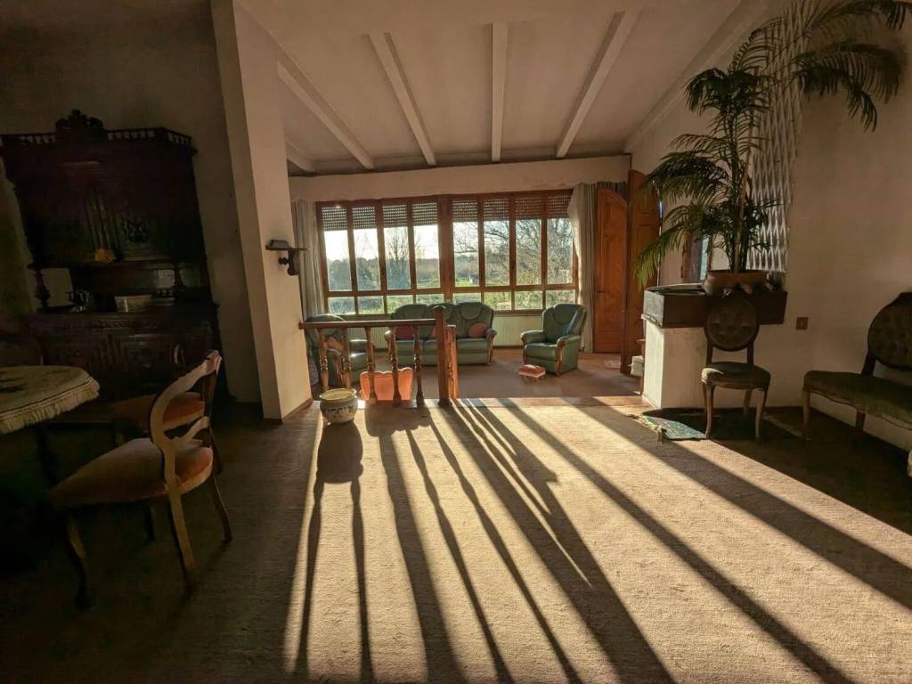 casa indipendente in vendita a San Giuliano Terme in zona Agnano