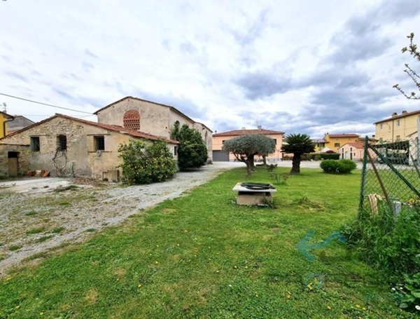 casa indipendente in vendita a San Giuliano Terme in zona Colognole