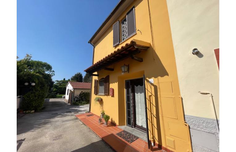 casa indipendente in vendita a San Giuliano Terme in zona Campo