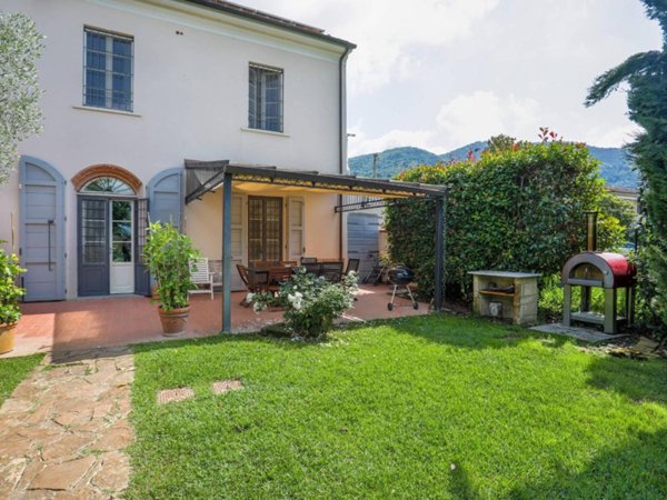 casa indipendente in vendita a San Giuliano Terme