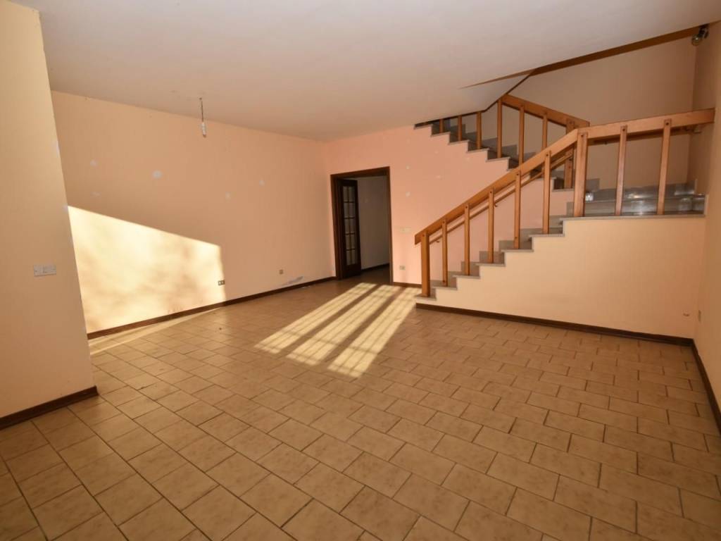 casa indipendente in vendita a San Giuliano Terme in zona Madonna dell'Acqua