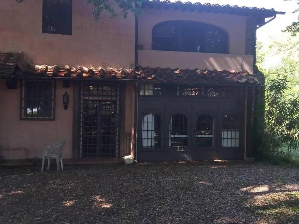 casa indipendente in vendita a San Giuliano Terme in zona Arena-Metato