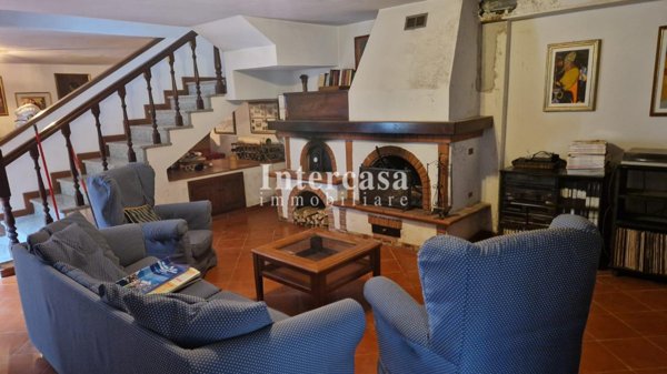 casa indipendente in vendita a San Giuliano Terme